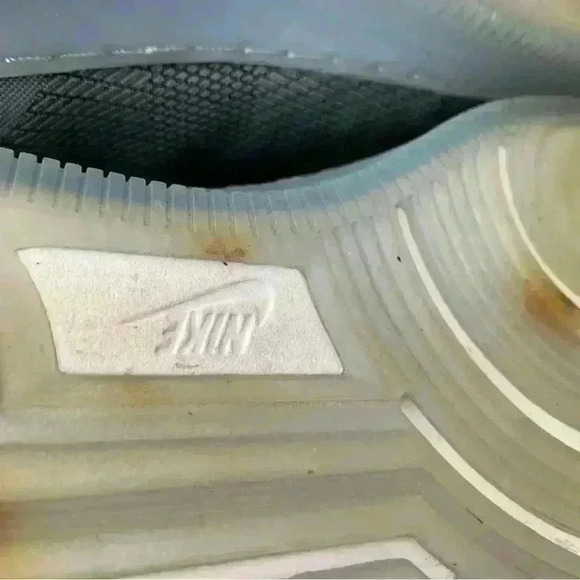 Nike Hightop Men’s Shoe - Picture 6 of 8